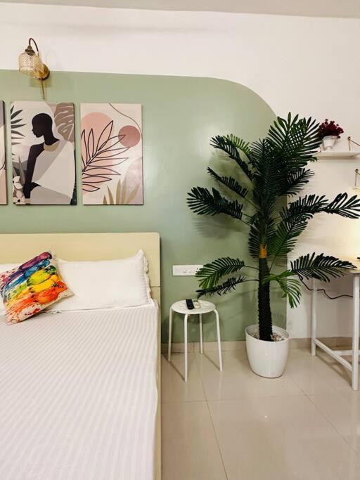 Sage : Private Studio Room In Koregaon Park Pune Extérieur photo